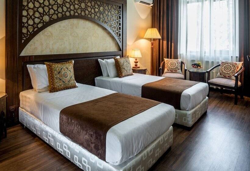 غرفة قياسية, Orient Star