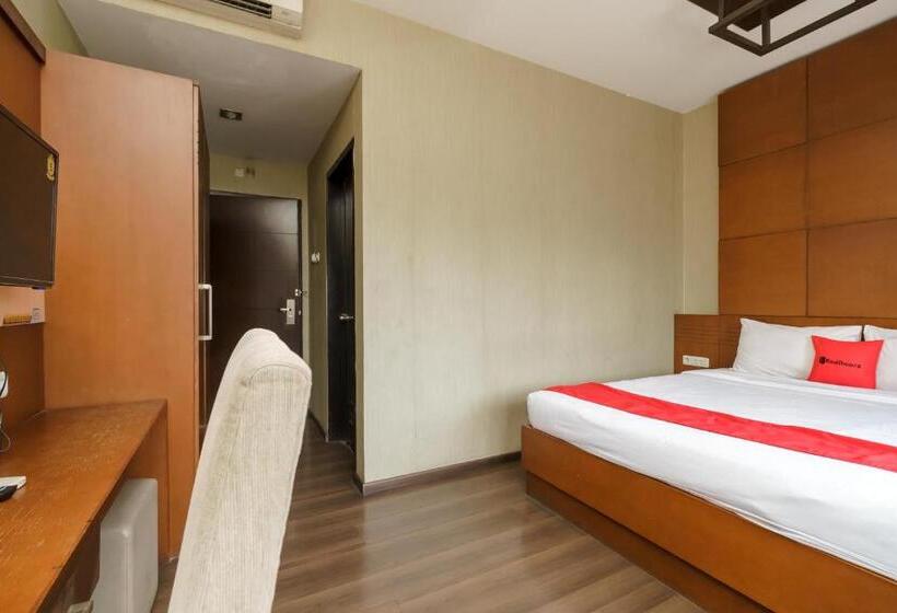 Номер Стандарт, Reddoorz @ Cikarang 2