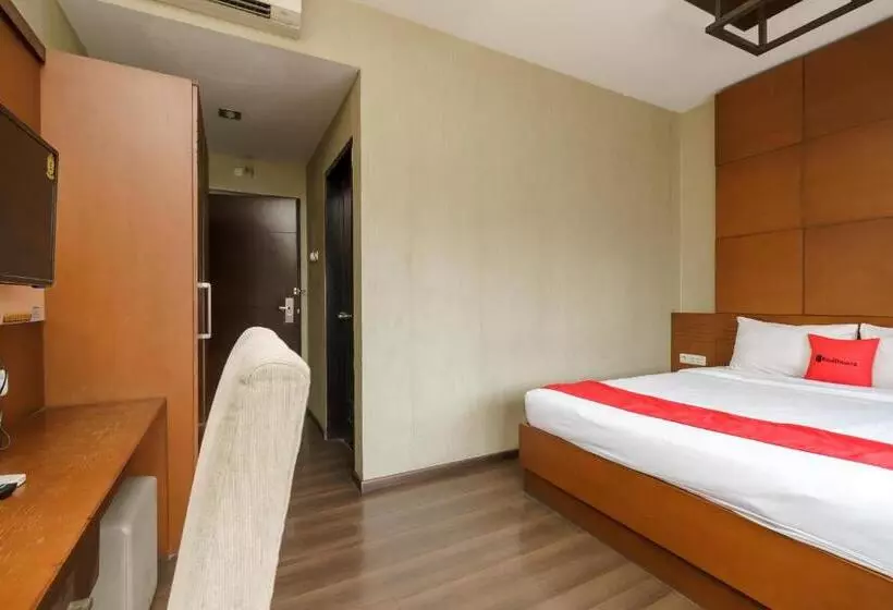 Standardzimmer, Reddoorz @ Cikarang 2