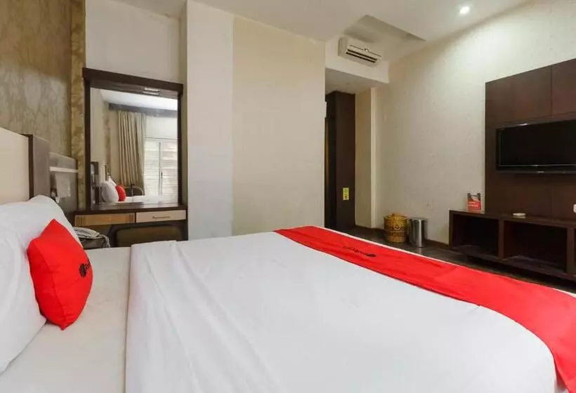 Standardzimmer, Reddoorz @ Cikarang 2