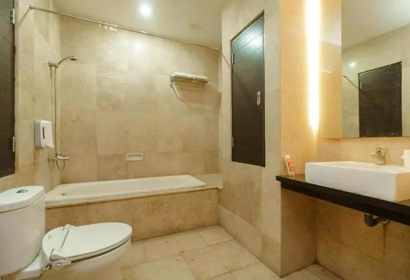 Deluxe Suite, Reddoorz @ Cikarang 2