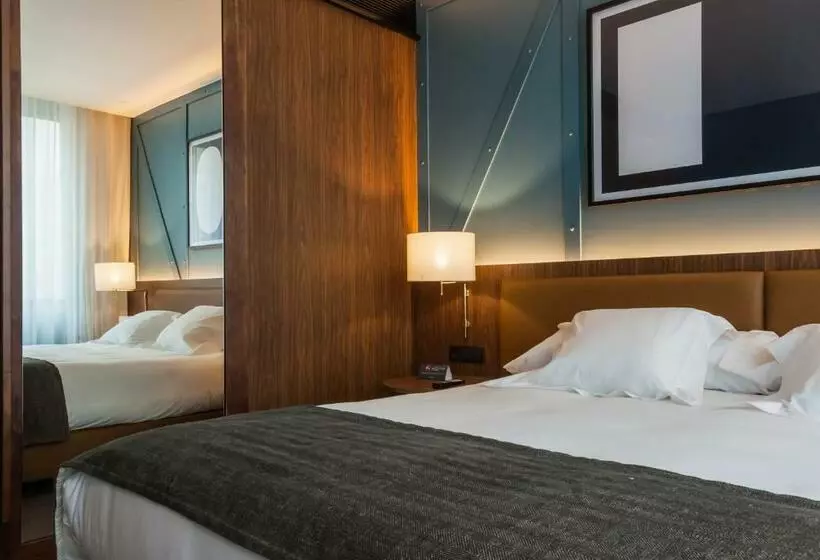 Basic Triple Occupancy Room