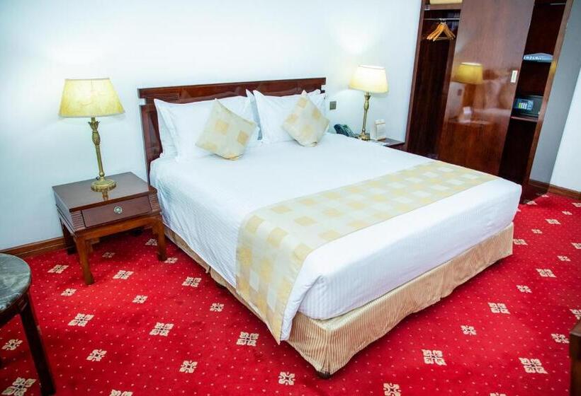 Номер Superior, Weston