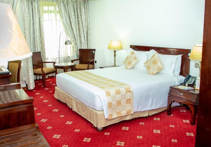 Номер Superior, Weston