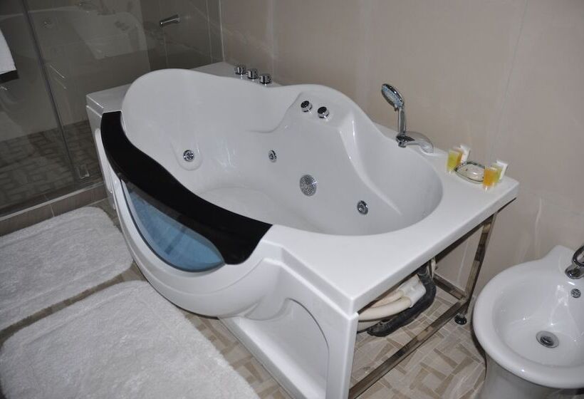 Президентский Люкс, Weston