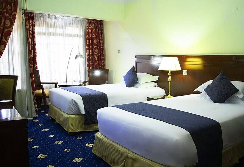 Номер Superior, Weston