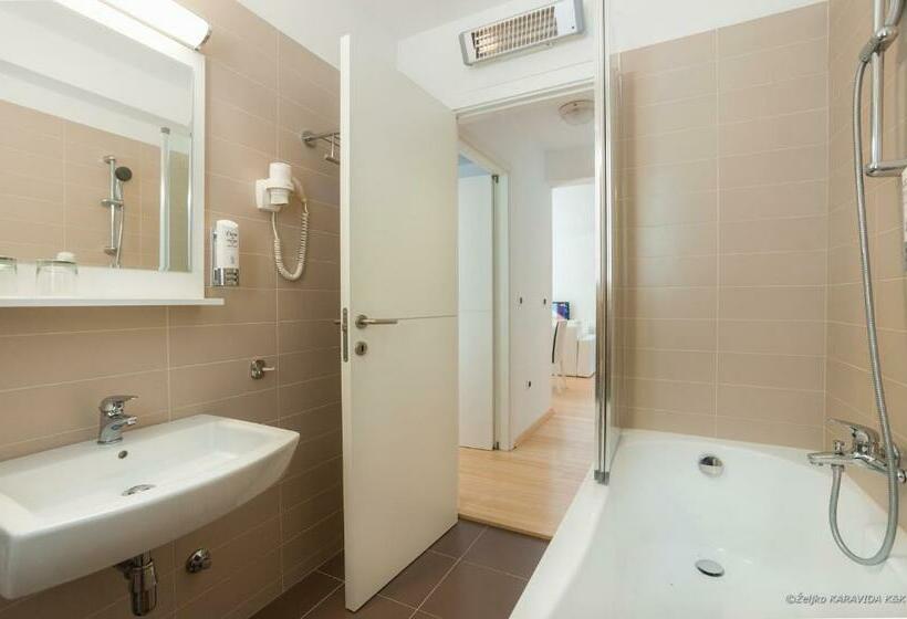 １ベッドルームのコンフォーとアパートメント, Sunnyside Apartments Petrčane