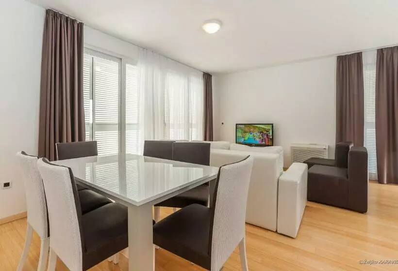 １ベッドルームのコンフォーとアパートメント, Sunnyside Apartments Petrčane