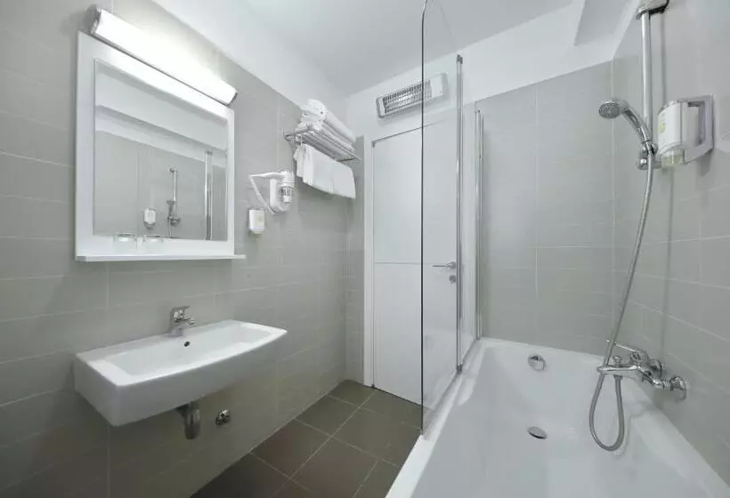 ２ベッドルームのスーペリアアパートメント, Sunnyside Apartments Petrčane