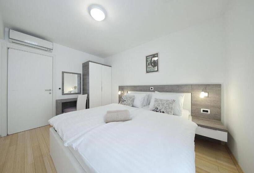 プレミアム２ベッドルームアパート, Sunnyside Apartments Petrčane