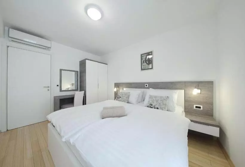 プレミアム２ベッドルームアパート, Sunnyside Apartments Petrčane