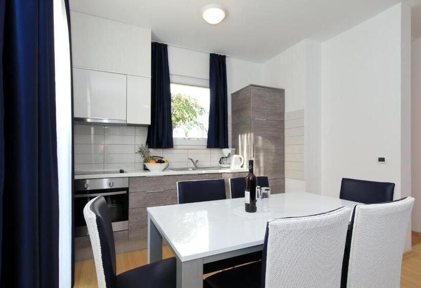 プレミアム２ベッドルームアパート, Sunnyside Apartments Petrčane