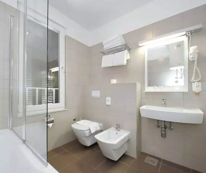２ベッドルームのスーペリアアパートメント, Sunnyside Apartments Petrčane