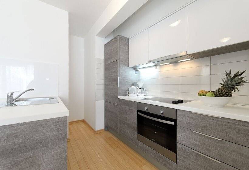 ２ベッドルームのスーペリアアパートメント, Sunnyside Apartments Petrčane