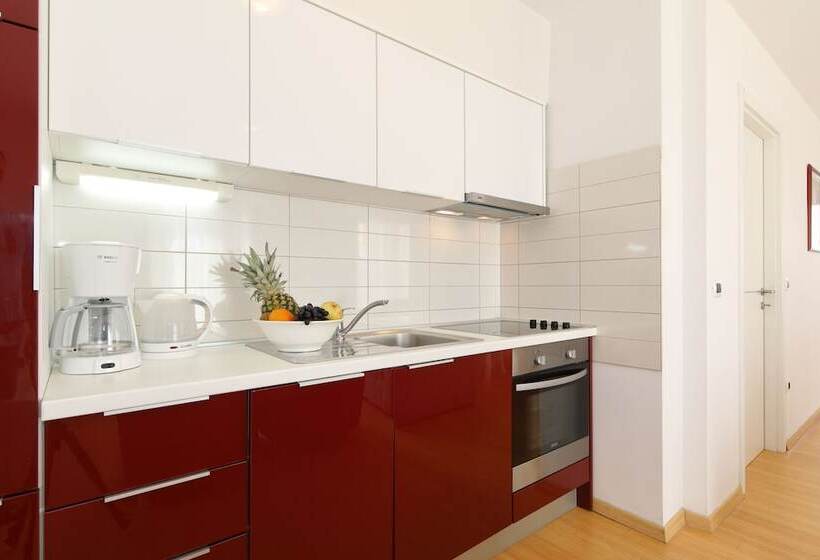 ２ベッドルームのスーペリアアパートメント, Sunnyside Apartments Petrčane