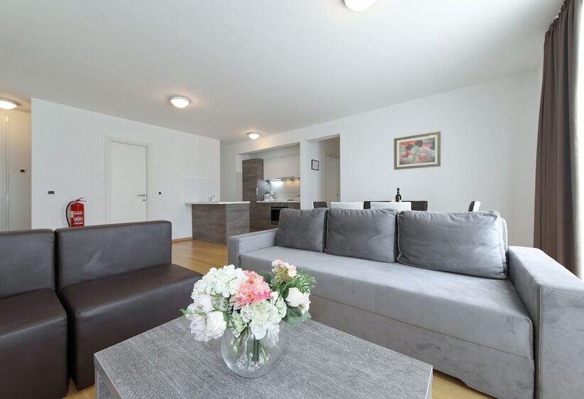 ２ベッドルームのスーペリアアパートメント, Sunnyside Apartments Petrčane