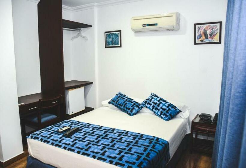 חדר סטנדרט יחיד, Kamani Florencia