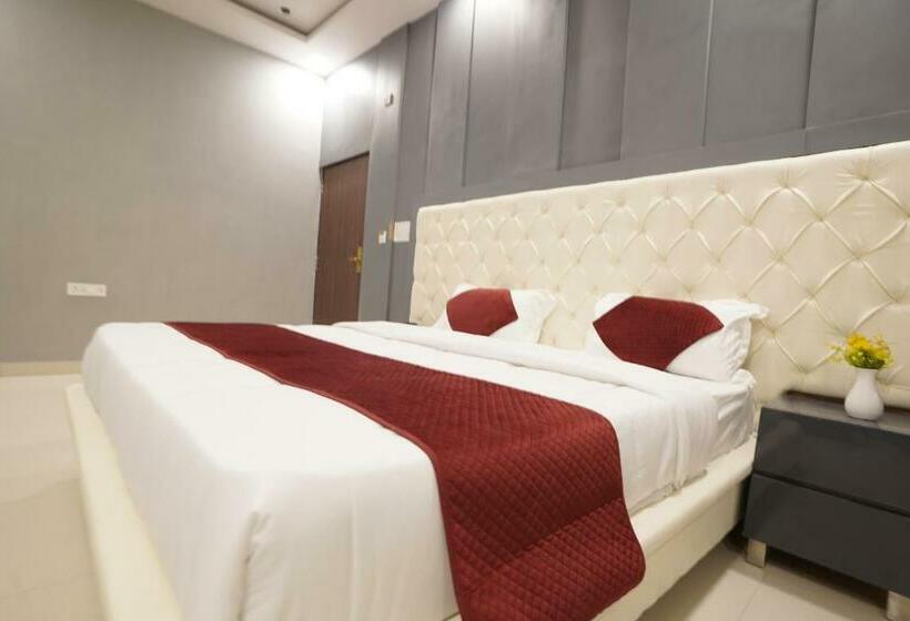 غرفة ديلوكس, The Connaught House Jaipur