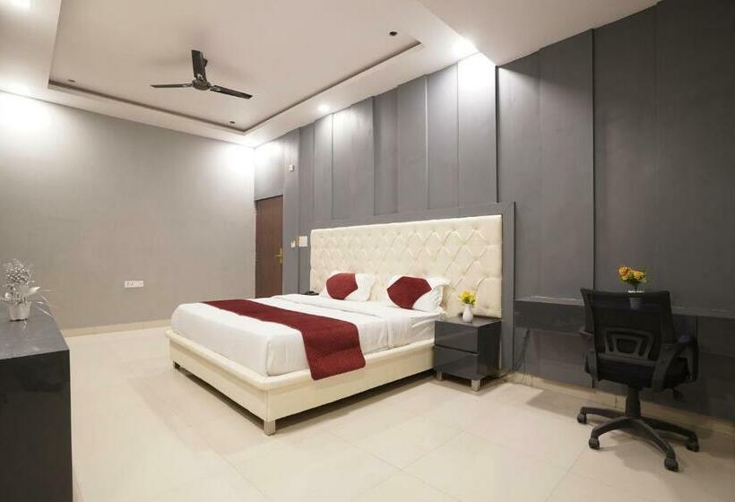 غرفة قياسية, The Connaught House Jaipur