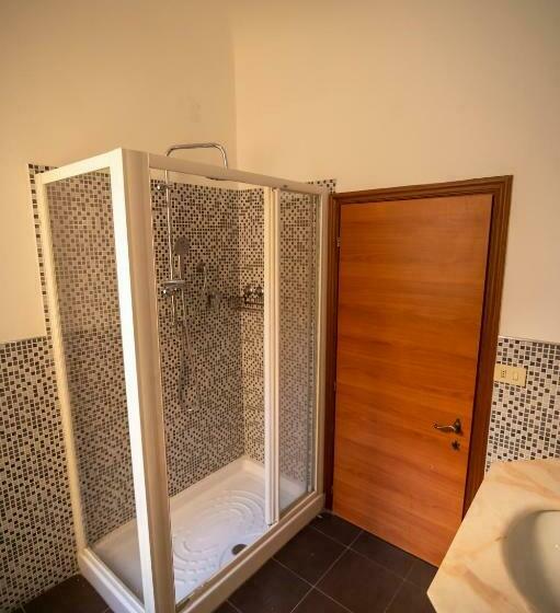 اتاق استاندارد, Le Stanze Dei Ghibellini