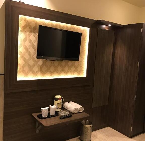 اتاق سوپریور, Sbd