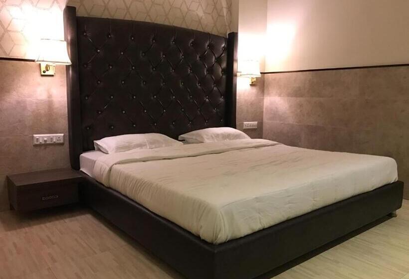 اتاق سوپریور, Sbd