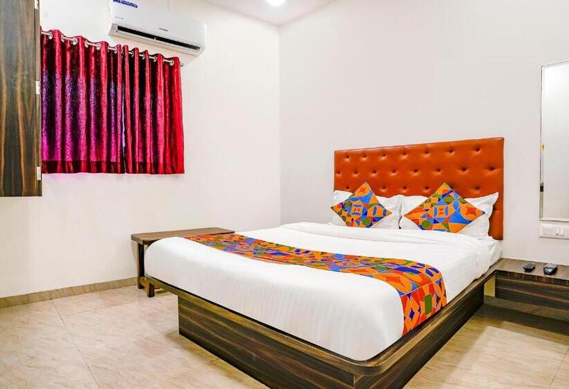 غرفة ديلوكس, Fabexpress Green View   Powai Lake