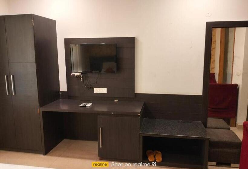 غرفة ديلوكس, Ashoka Hotel By Wb Inn