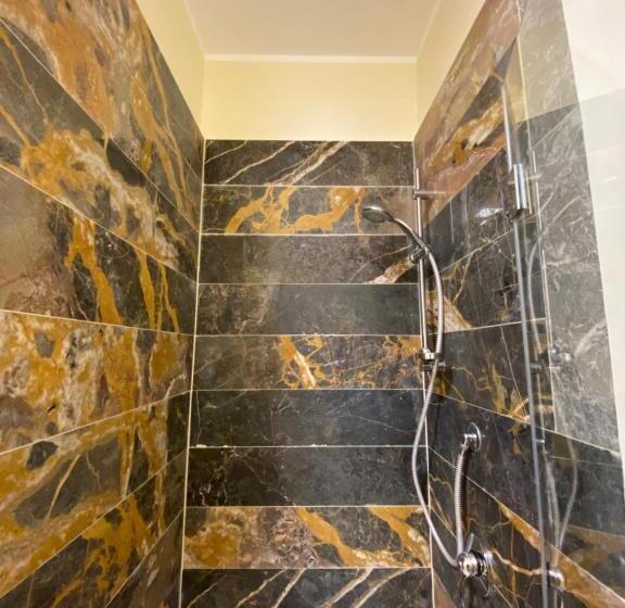 اتاق استاندارد چهار تخته, 55 Aira