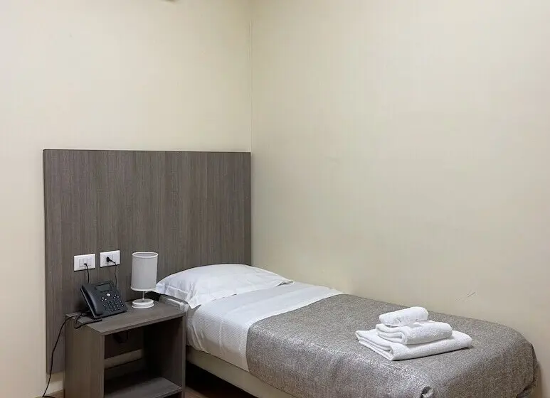 اتاق استاندارد یک نفره, 55 Aira