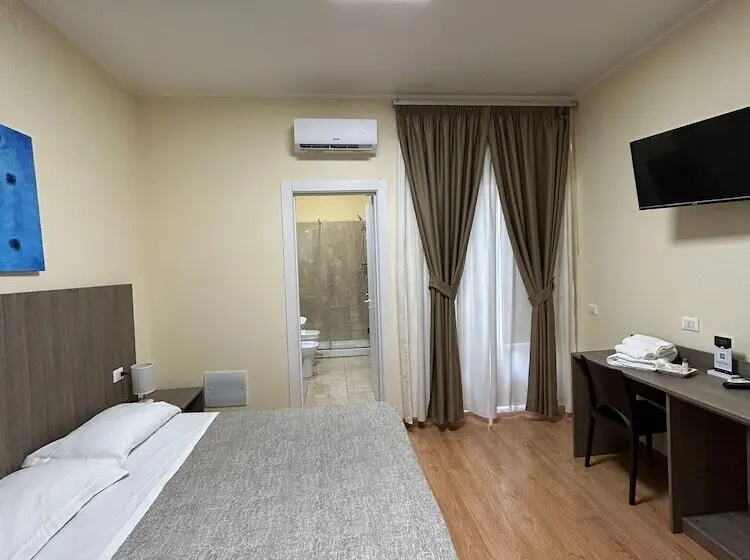 اتاق استاندارد چهار تخته, 55 Aira