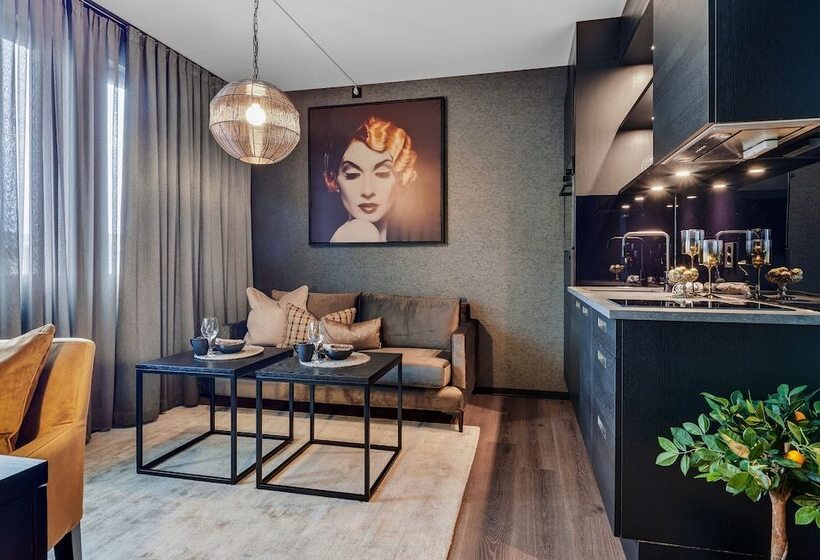 استودیوی لوکس, Origo Leilighetshotell  øvre Storgate 5