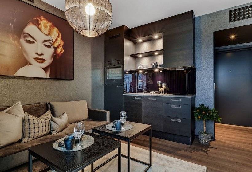 استودیوی لوکس, Origo Leilighetshotell  øvre Storgate 5