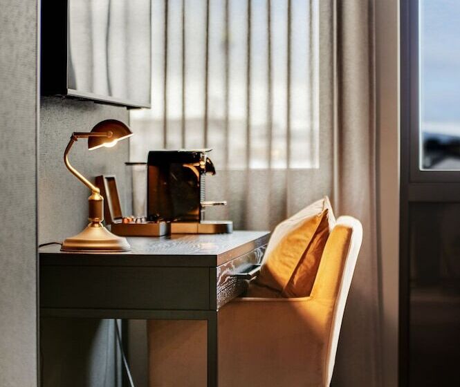 استودیوی لوکس, Origo Leilighetshotell  øvre Storgate 5