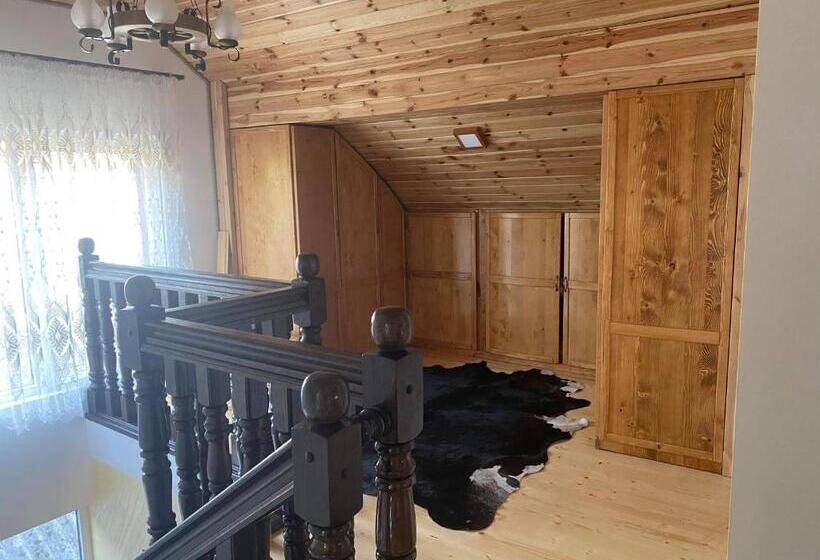 חדר סטנדרט, Acasa La Tulucu