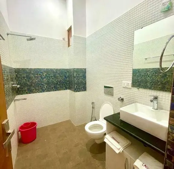 اتاق استاندارد, La Curcuma Luxury Homestay