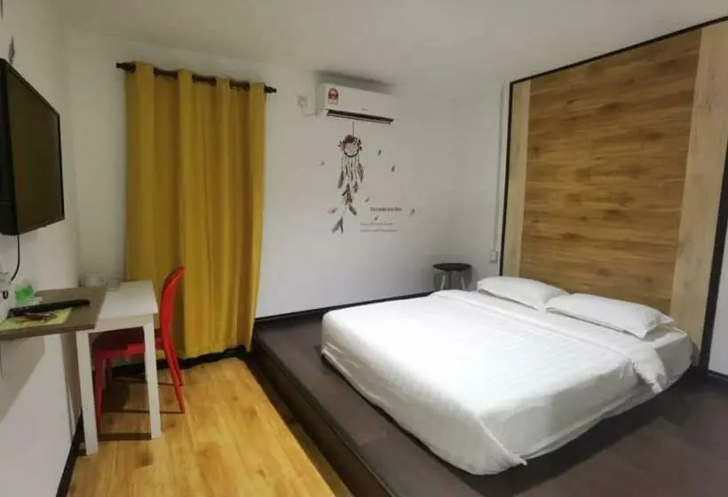 اتاق استاندارد, Oyo Home 90667 Chen Room Bs
