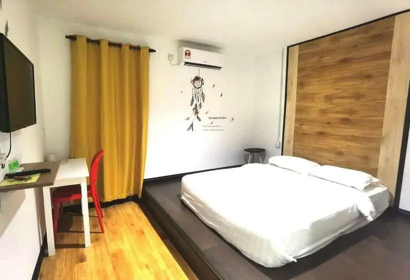 اتاق استاندارد, Oyo Home 90667 Chen Room Bs