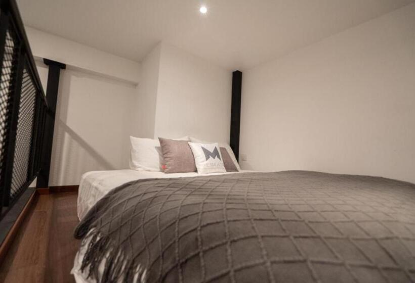 חדר דלוקס, The Magazine Boutique