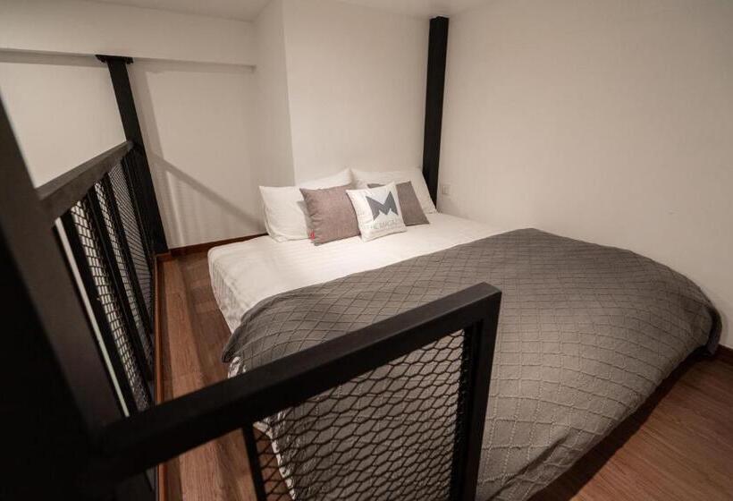 חדר משפחתי דלוקס, The Magazine Boutique