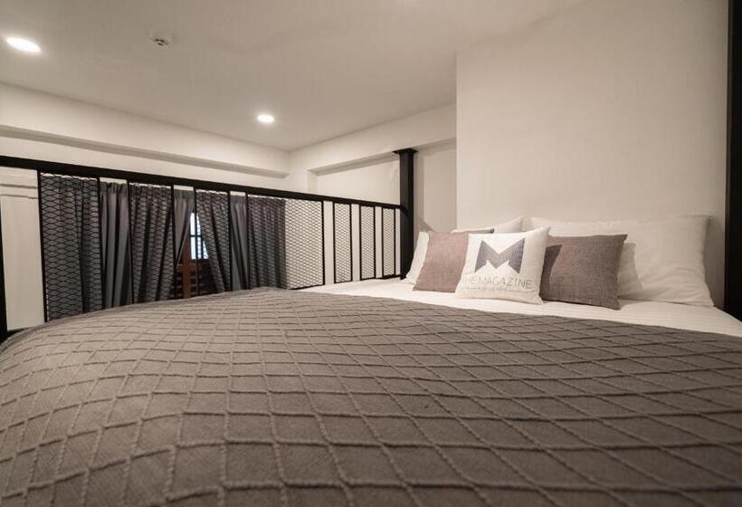 חדר דלוקס, The Magazine Boutique