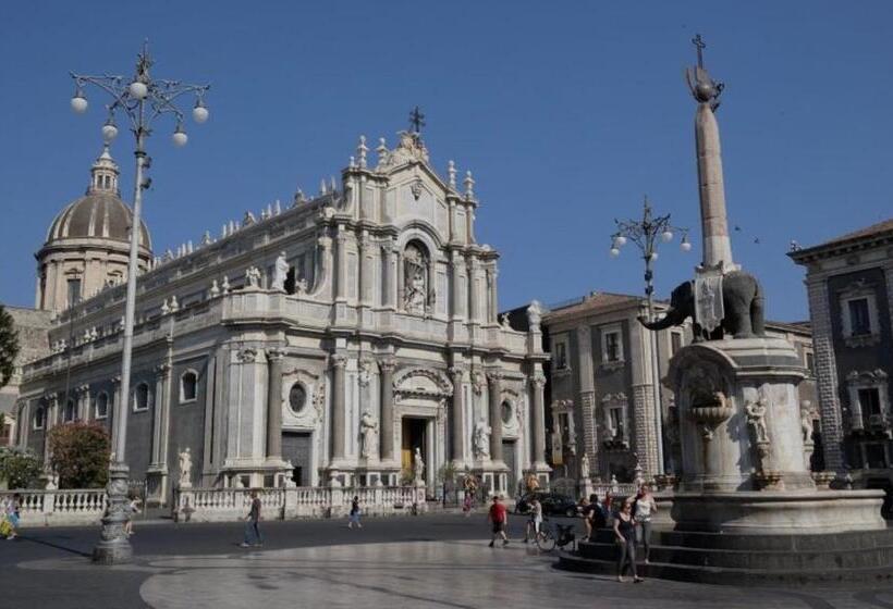 شقة غرفة نوم واحدة مزودة بشُرفة, Narciso Katane Suites