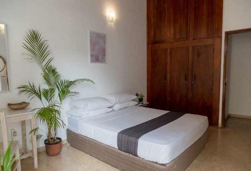 带阳台的豪华间, Greenscape Colombo