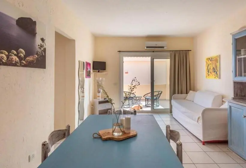 海の見える1ベッドルームアパートメント, Residence A Golfo Di Marinella A 450 Mt Dal Mare
