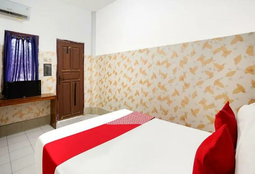 デラックスルーム, Tutus Homestay Syariah Redpartner