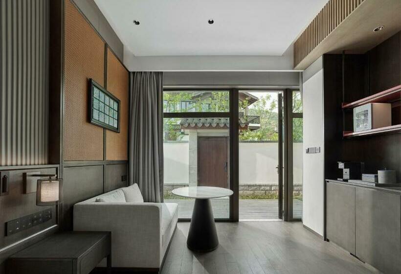 스탠다드 룸 킹사이즈 침대, Homm Huzhou Xisai Shan