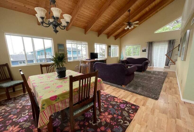 شقة غرفة واحدة مطلة على البحر, Bayshore Rv Park & Guest Suites