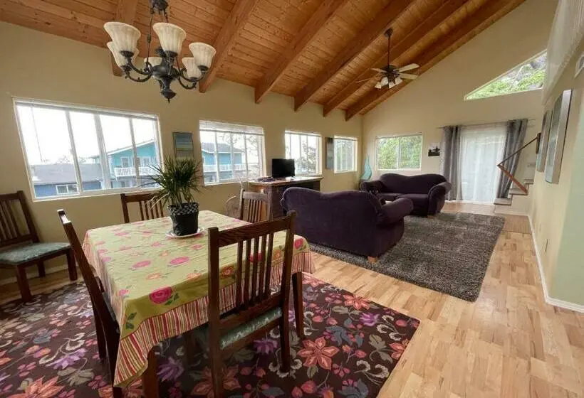 海の見える1ベッドルームアパートメント, Bayshore Rv Park & Guest Suites