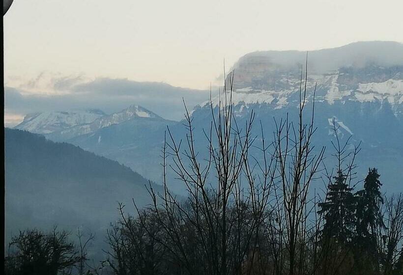 Семейный Номер Вид на Горы, Eco Logis Mad In Belledonne