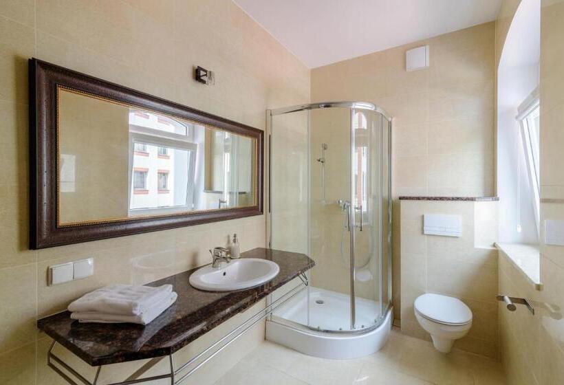 Номер Стандарт, Kamienica 22 Old Town